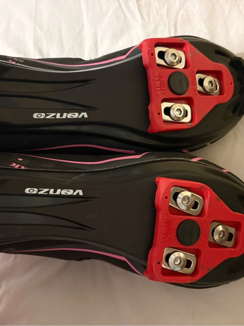 Size 8 women’s cycling shoes
